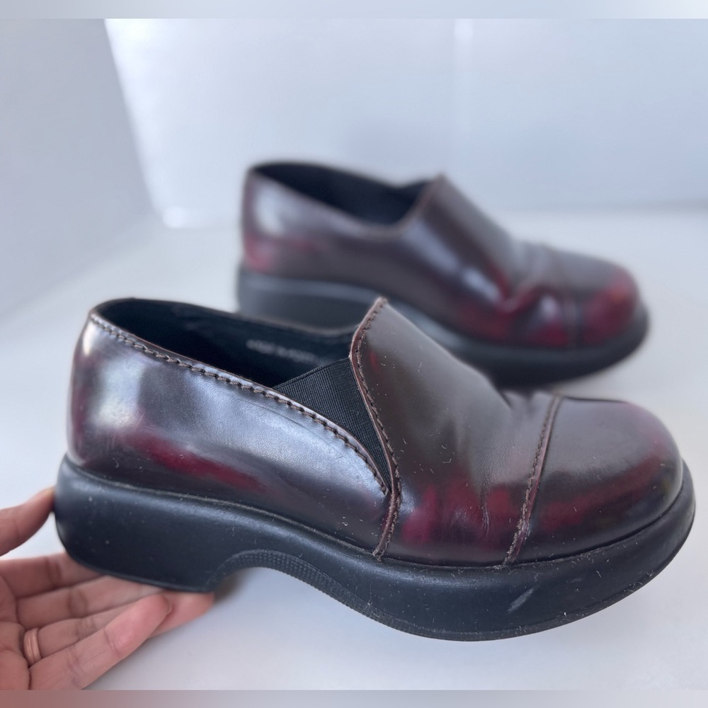 Dansko Plum Wine Distressed Leather Slip On Comfort Clog Chelsea Shoes Size 37